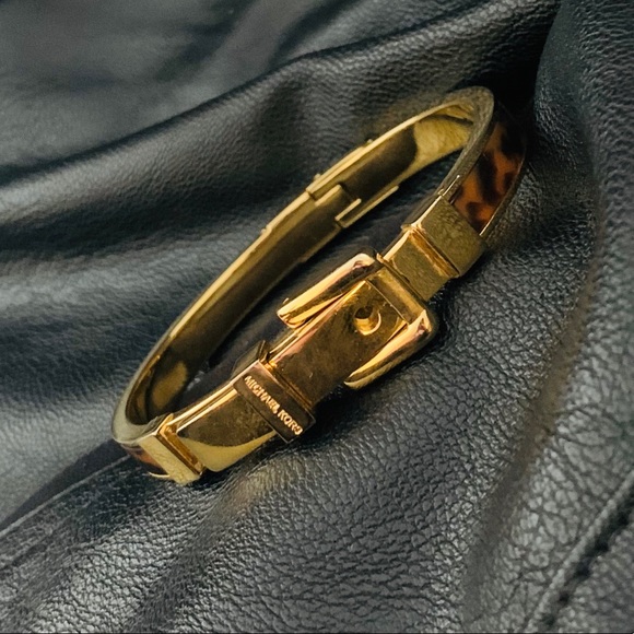 Michael Kors Belt Buckle Bangle Bracelet - Picture 7 of 7
